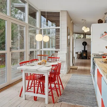 Ellenora - 1-7km From The Sea By Interhome Feriehus *