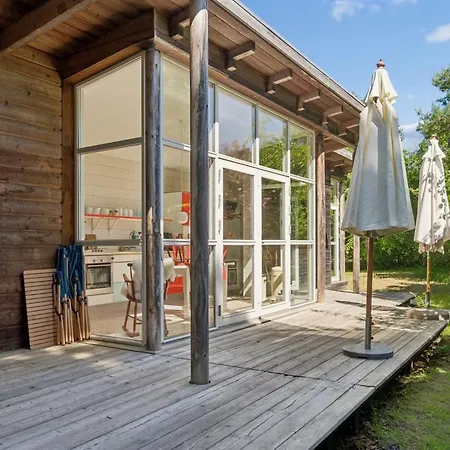Ellenora - 1-7km From The Sea By Interhome *